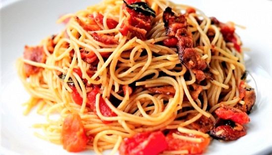 capellini-al-pomodoro-e-pancetta pastificio casoli roma